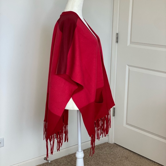Cabi- fringe poncho shawl - Picture 6 of 15